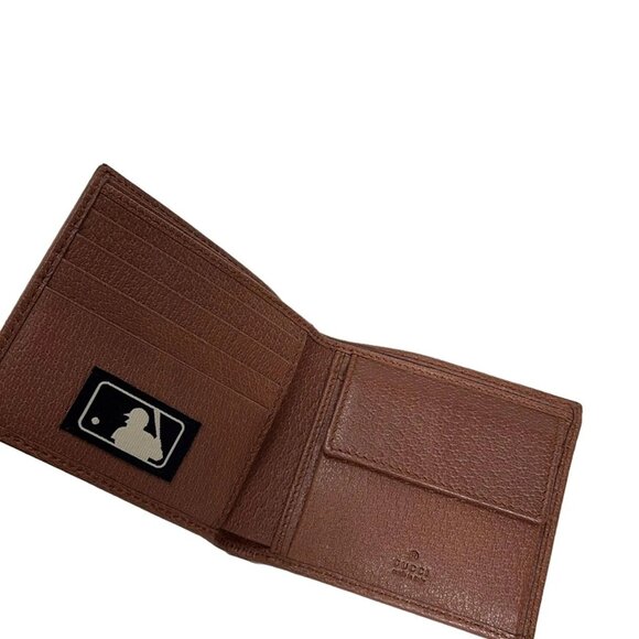 Authentic GUCCI New York Yankees Patch Leather Wallet br348-121225 - Picture 3 of 5